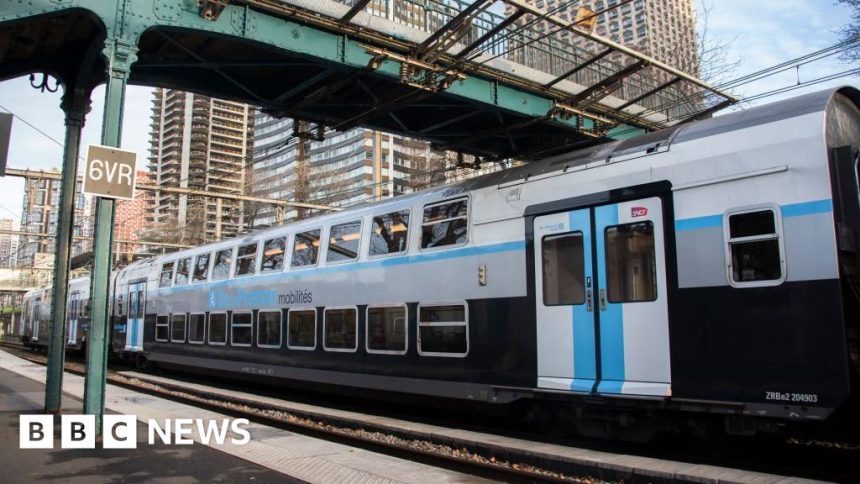Man arrested after viral video of alleged attempted rape on Man arrested after viral video of alleged attempted rape on Paris train