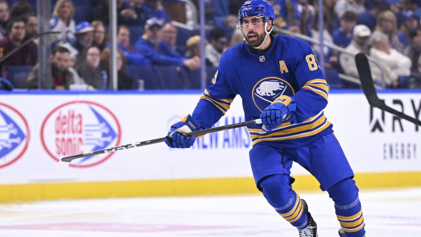 5 Way-Too-Early Landing Spots for Alex Tuch Amid NHL Rumors