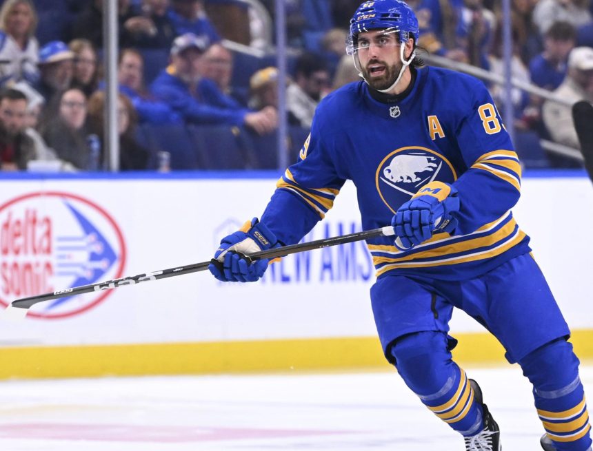 5 Way-Too-Early Landing Spots for Alex Tuch Amid NHL Rumors