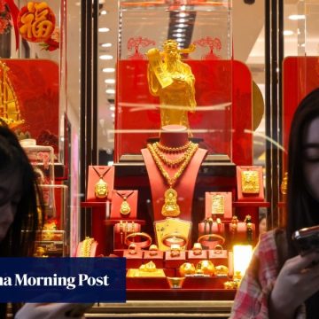China’s gold fever: record prices and see-saw sentiment – do consumers buy, sell or hold?