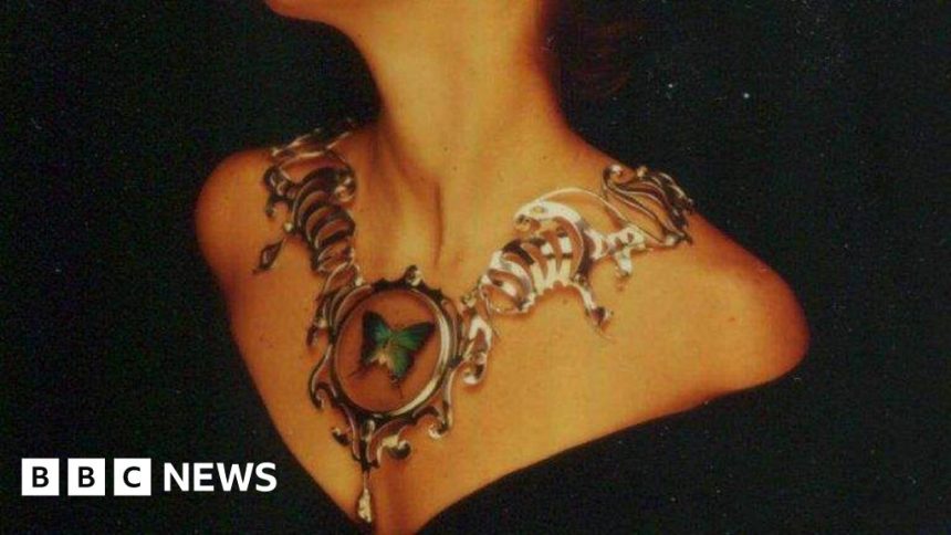 Mystery of necklace which disappeared from Paris catwalk 30 years ago