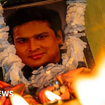 A beloved Indian singer drowned in Singapore. Now fans want answers