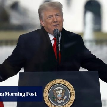 FBI analysed phone records of senators as part of Trump January 6 probe, lawmakers say