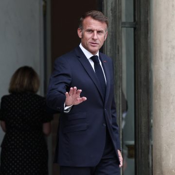 France’s Macron to appoint new prime minister within 48 hours | Emmanuel Macron News
