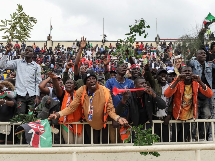 Week in Pictures: From death of ex-Kenyan PM to Gaza ceasefire