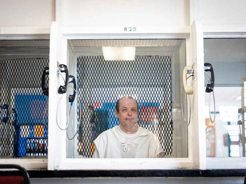 US court grants stay of execution for Robert Roberson in ‘shaken baby’ case | Death Penalty News