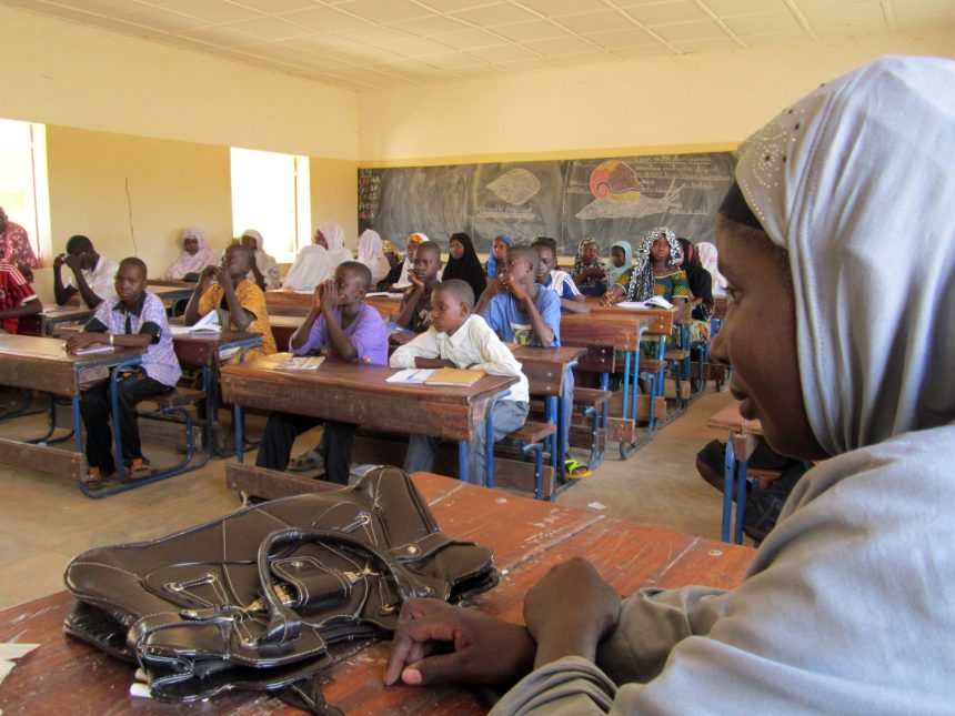 Mali shuts schools as fuel blockade imposed by fighters paralyses Mali shuts schools as fuel blockade imposed by fighters paralyses country | Education News