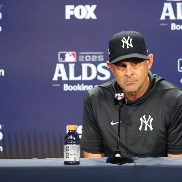 Aaron Boone 'Confident' in Yankees' Future, Says 'It's Hard to Win the World Series'