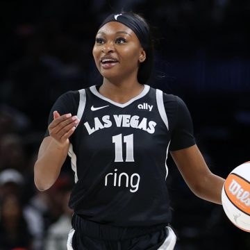 Aces' Becky Hammon Praises 'Huge' Bench Play After WNBA Finals Game 1 Win vs. Mercury