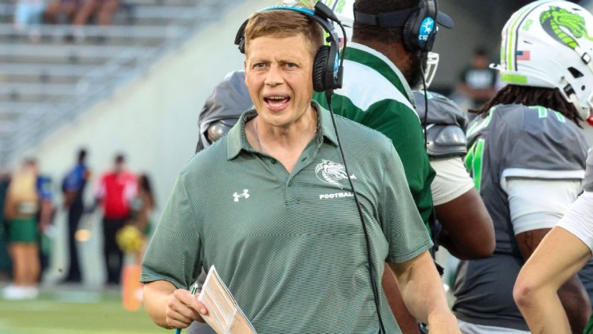 Alex Mortensen keeps it cool with upset win in UAB coaching debut