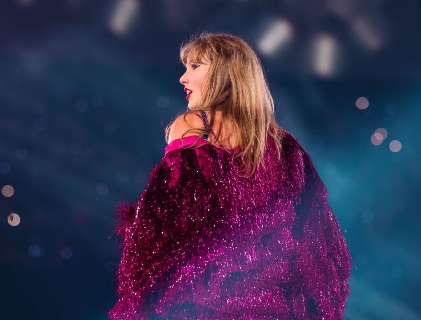 All the Beauty Products Taylor Swift Used in Her Post-Eras Tour Bath Routine