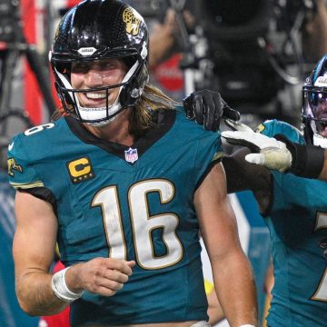 Are Trevor Lawrence and the Jags Finally Realizing Their Potential?