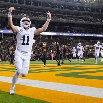 Auburn moving 2026 game vs. Baylor to Atlanta for NIL benefits