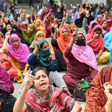 Bangladesh Drops Criminal Cases Against 48,000 Garment Workers Bangladesh Drops Criminal Cases Against 48,000 Garment Workers