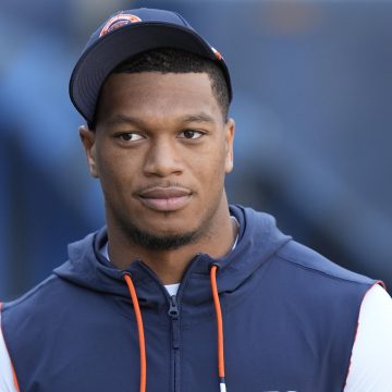 Bears' DJ Moore Hospitalized for 'Precautionary' Evaluation After Win vs. Commanders