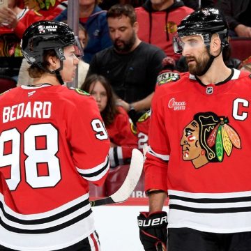 Blackhawks' Nick Foligno taking leave for daughter's surgery