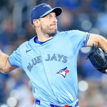 Blue Jays Troll Mariners with 'Unc' Meme for Max Scherzer, Aaron Rodgers, Joe Flacco