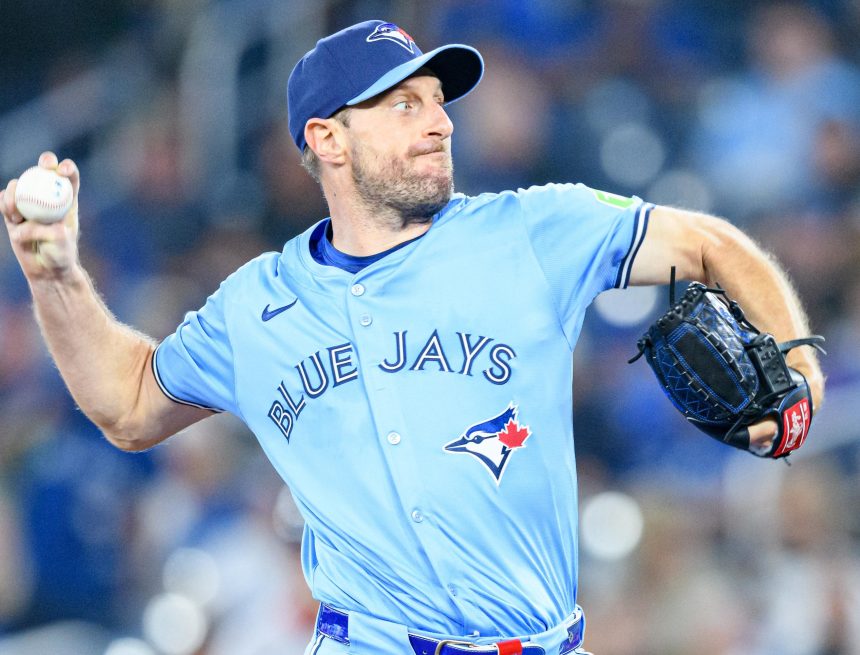 Blue Jays Troll Mariners with 'Unc' Meme for Max Scherzer, Aaron Rodgers, Joe Flacco