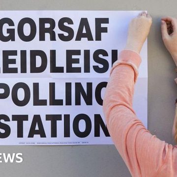 Caerphilly by-election polls open to choose Senedd member