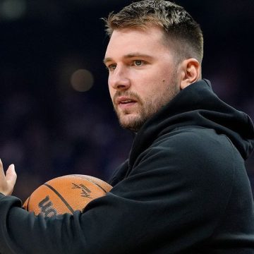 Doncic to do 'whatever it takes' in LeBron James' absence