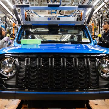EVs take a backseat in Stellantis' $13B U.S. investment plan