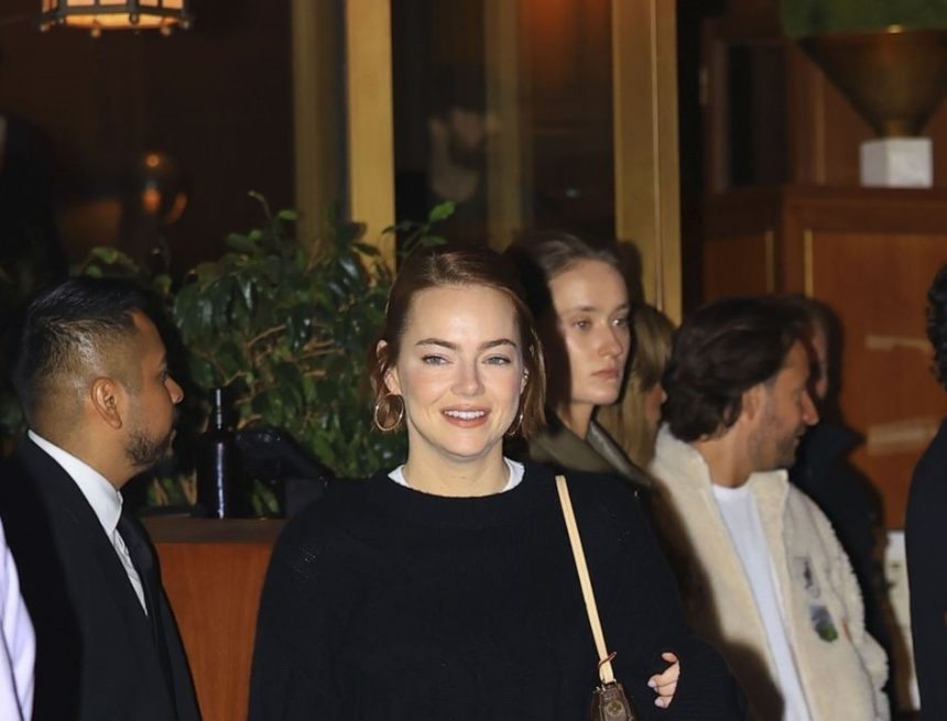 Emma Stone Opts for an It-Girl Knitwear Fave for Fall