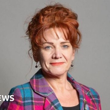 Former Tory defence minister Sarah Atherton joins Reform UK