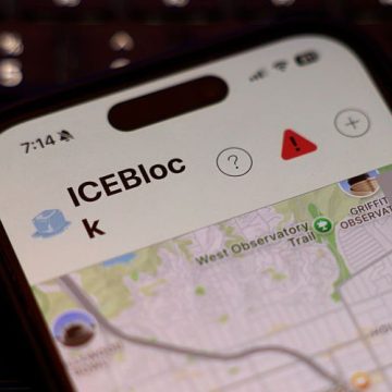 Apple Took Down These ICE-Tracking Apps. The Developers Aren’t Giving Up