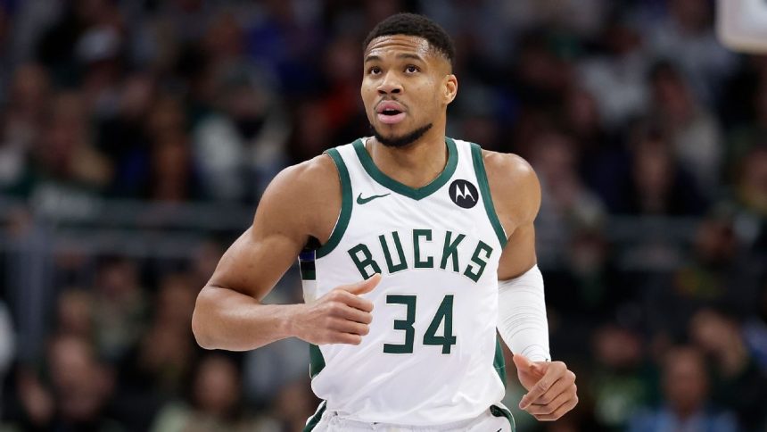 Giannis: Sole focus with Bucks, but 'human' if I change mind