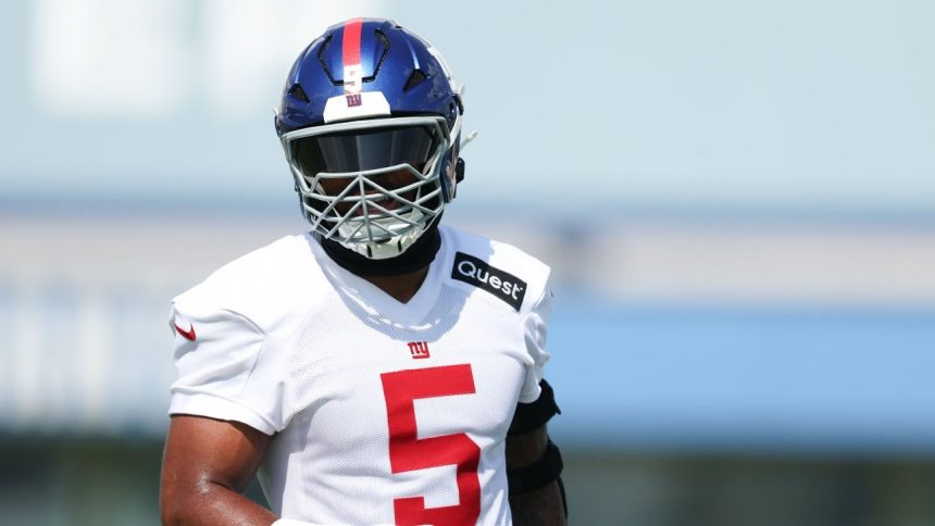 Giants' Kayvon Thibodeaux miffed as tush push fumble not called Giants' Kayvon Thibodeaux miffed as tush push fumble not called