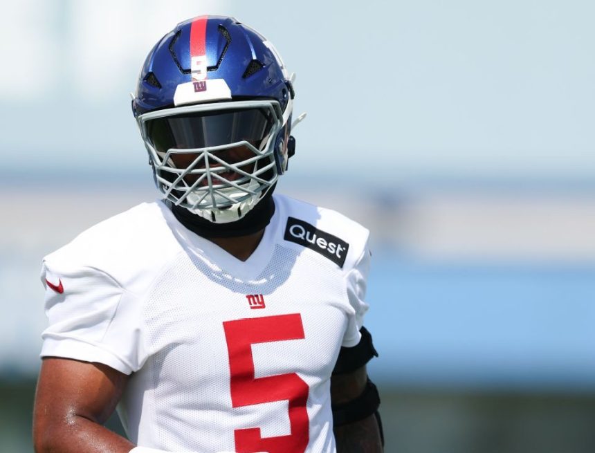 Giants' Kayvon Thibodeaux miffed as tush push fumble not called