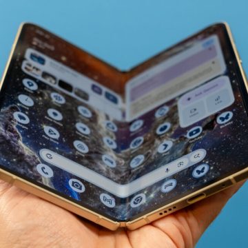 Pixel 10 Pro Fold flexed