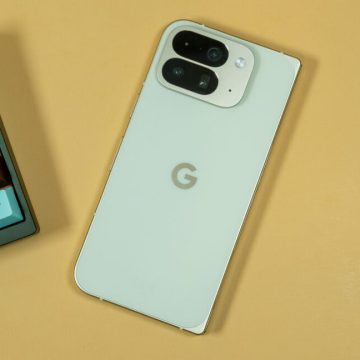 Pixel 10 Pro Fold keyboard glamor