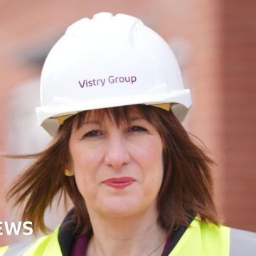 Government set to miss 1.5m target, housebuilders warn Government set to miss 1.5m target, housebuilders warn