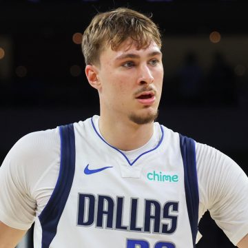 Grading Cooper Flagg's 2025 NBA Preseason Debut with Dallas Mavericks