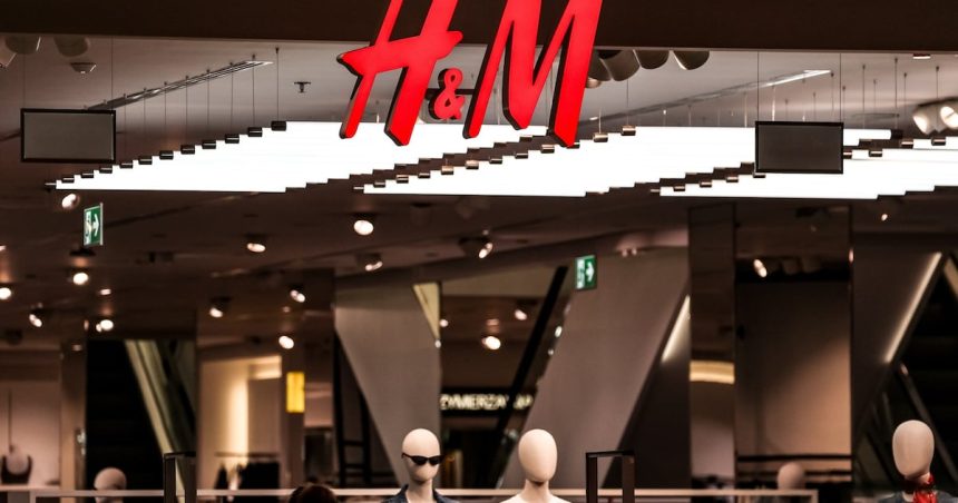 H&M Lines Up First Bond in Two Years After Bumper Earnings