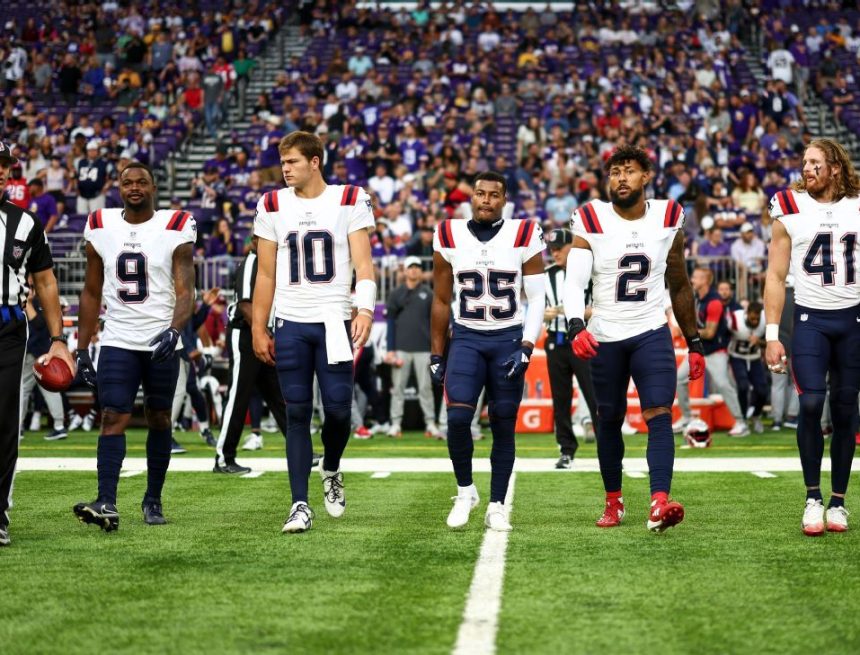 How Patriots coach Mike Vrabel selects weekly game captains