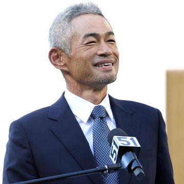 Ichiro Plays in Mariners' Intra-Squad Scrimmage amid Bye During MLB Playoffs