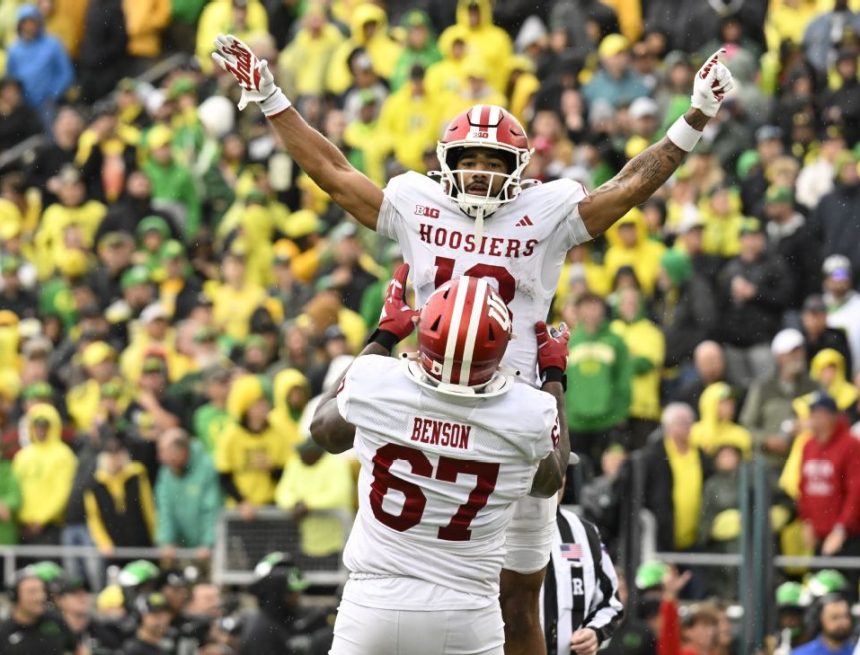 Indiana soars to No. 3 in AP Top 25; Texas, USC reenter poll