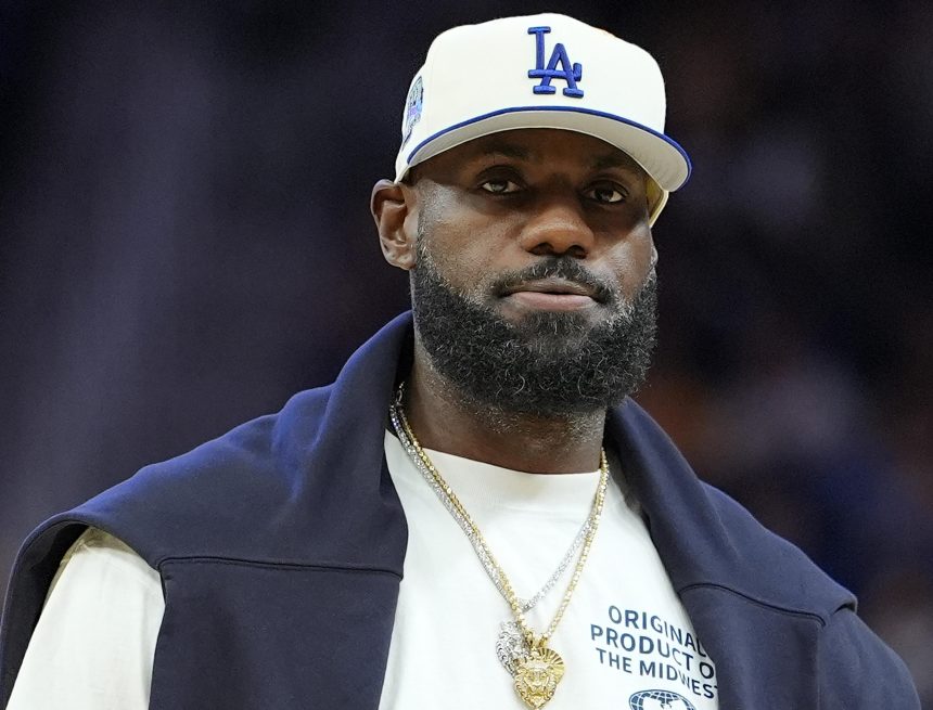 JJ Redick Admits He Thought About LeBron James During Lakers' Loss to Curry, Warriors