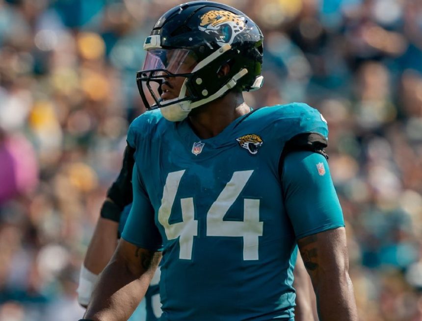 Jaguars' Travon Walker has wrist surgery, could play vs. Chiefs