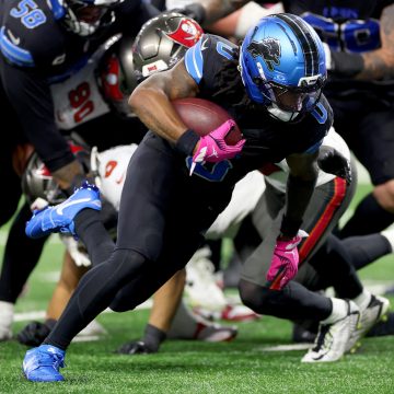 Jahmyr Gibbs Amazes NFL Fans, Fantasy Managers as Lions Beat Baker Mayfield, Bucs