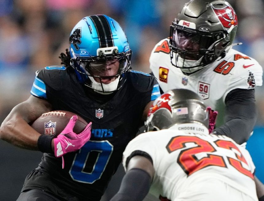 Jahmyr Gibbs has career night in leading Lions over Buccaneers