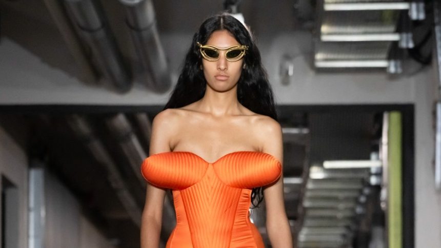 Jean Paul Gaultier Spring 2026 Ready to Wear Runway, Fashion Show & Collection Review