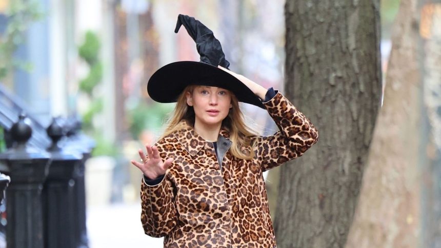 Jennifer Lawrence Adds a Surprising, Seasonal Accessory to Her Fave Jennifer Lawrence Adds a Surprising, Seasonal Accessory to Her Fave Leopard Coat