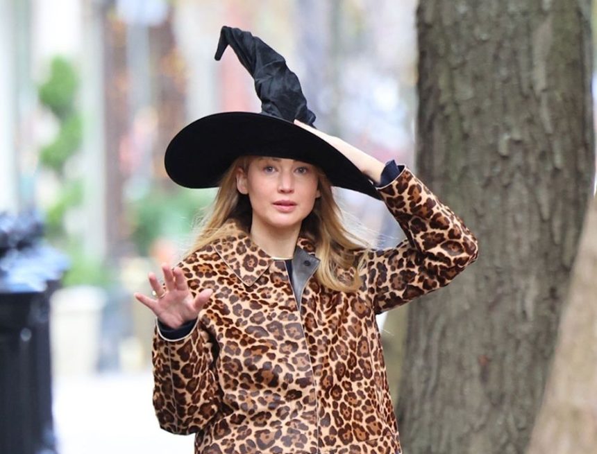 Jennifer Lawrence Adds a Surprising, Seasonal Accessory to Her Fave Leopard Coat
