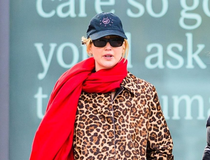 Jennifer Lawrence Combines Two of Her Favorite Fall Trends
