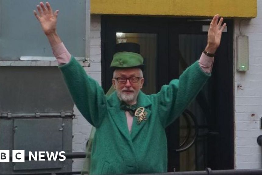 Jeremy Corbyn to make cameo in Wicked-inspired drag pantomime