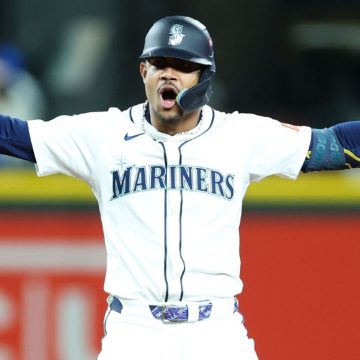 Julio Rodriguez sparks Mariners in Game 2 win over Tigers