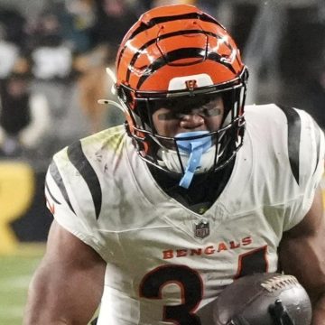 Khalil Herbert, Jets Agree to Contract, Braelon Allen Placed on IR with Knee Injury